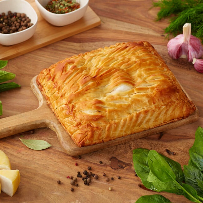 888 Пирог с брынзой и шпинатом (1кг)